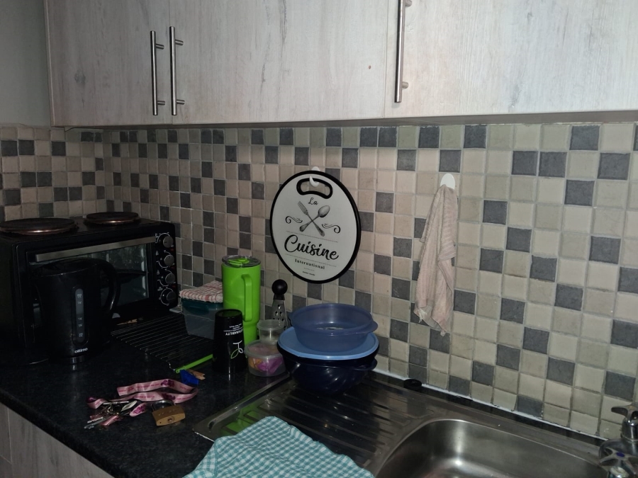 1 Bedroom Property for Sale in Quigney Eastern Cape